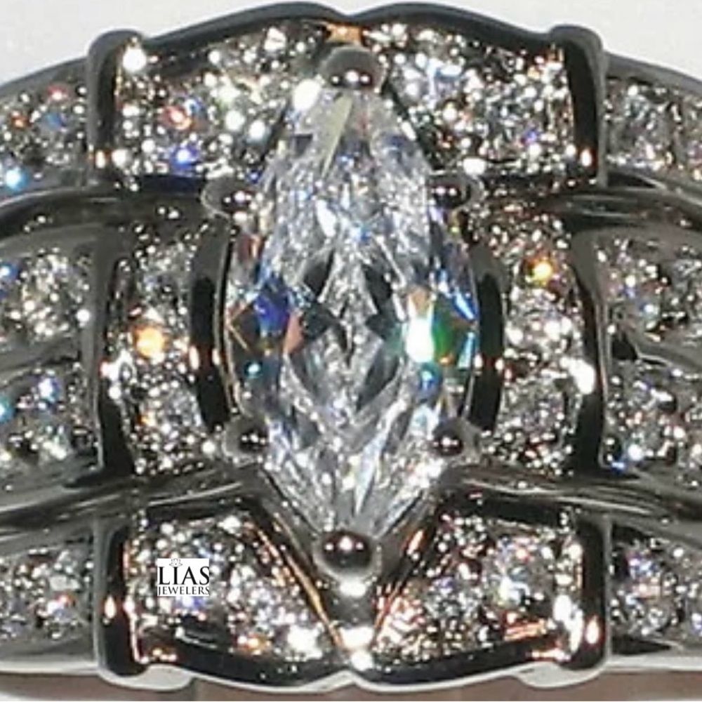 New 18k white gold wedding ring set